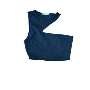 Zara Cropped tank size small super cute peek a boo on the side 100% cotton